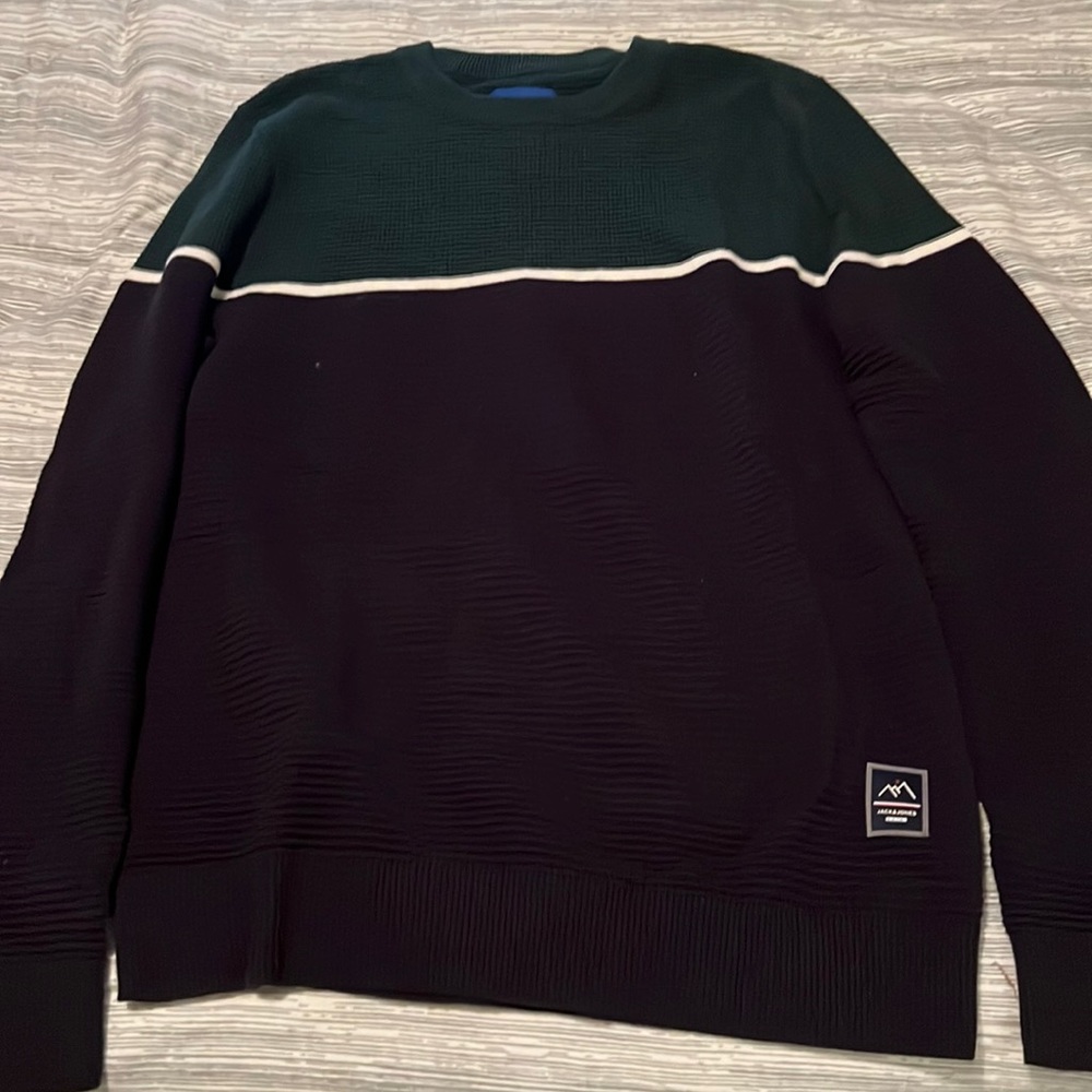 Good material sweater